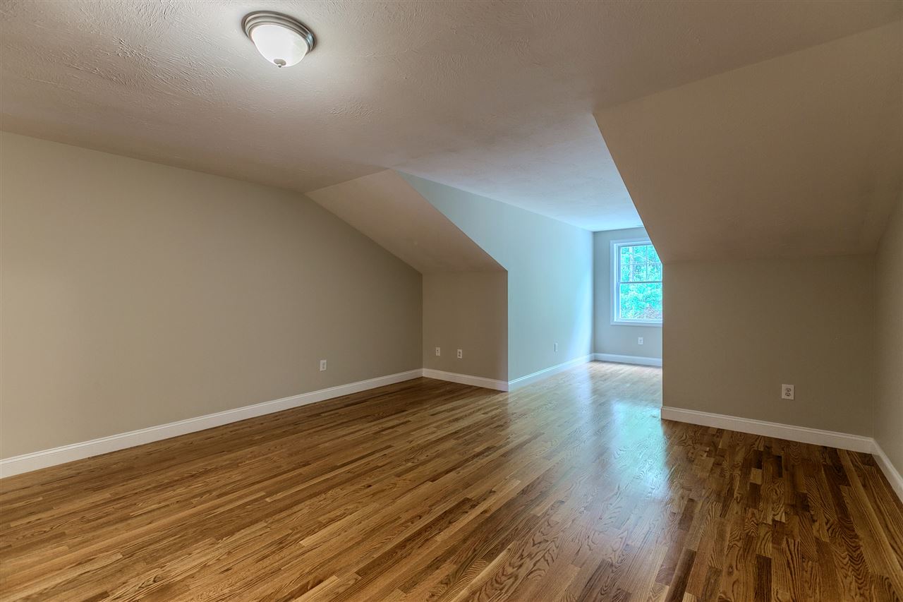 29 Winterberry Road, Unit 29 Pelham, NH 03076 - Photo 24 of 38