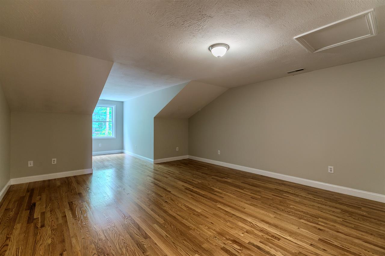 29 Winterberry Road, Unit 29 Pelham, NH 03076 - Photo 25 of 38