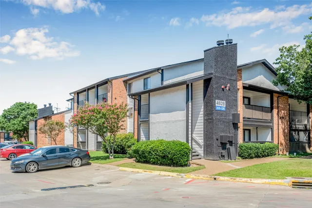 $1,031 | 4600 West Pioneer Drive, Unit 329, Irving, TX 75061