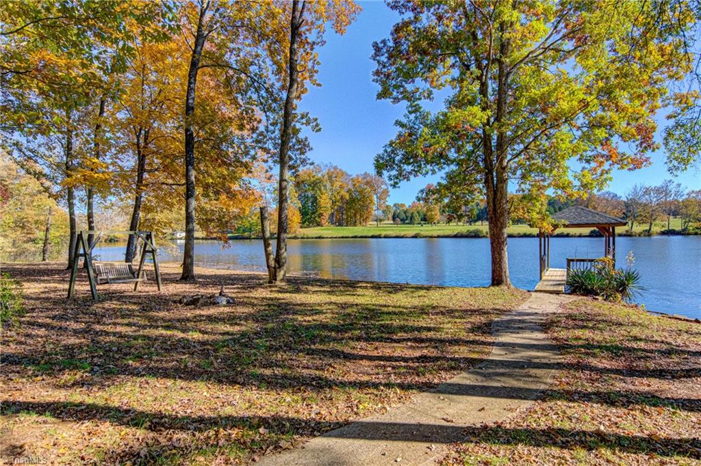 417 Lakeview Road Mocksville, NC 27028 - Photo 41 of 50 Gallery Image 41