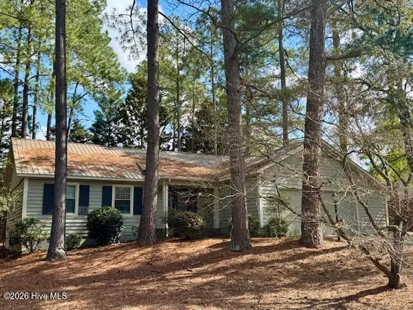 $2,200 | 100 St Andrews Drive, Pinehurst, NC 28374