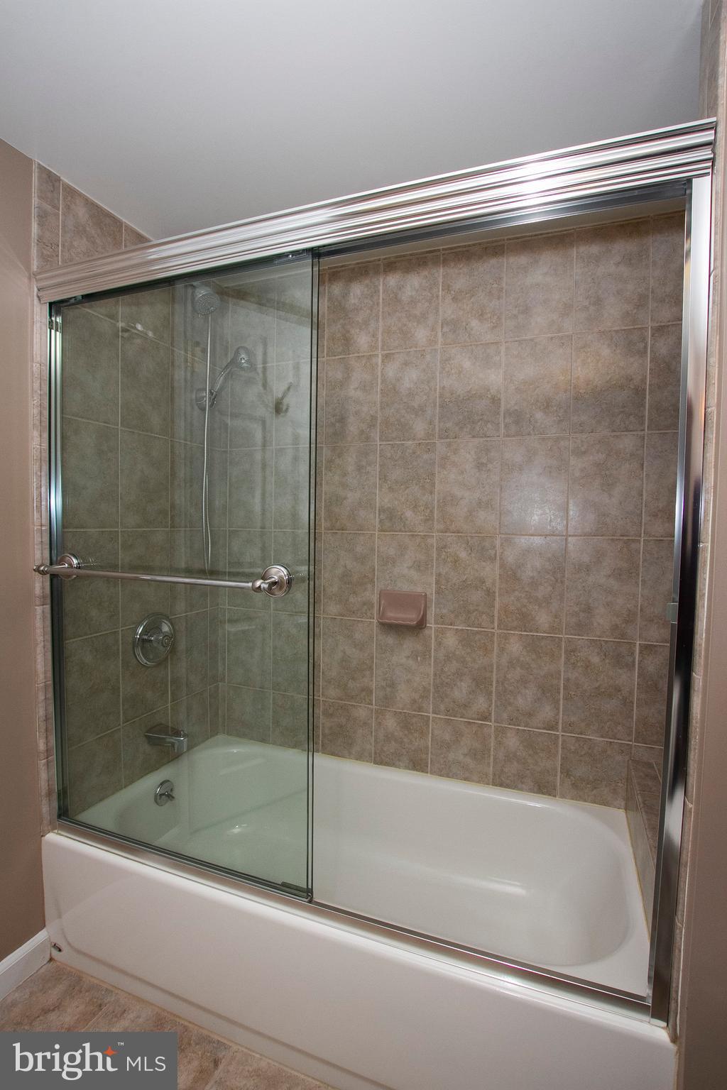 1904 Logwind Road Catonsville, MD 21228 - Photo 26 of 34 Great tub/shower combination.
