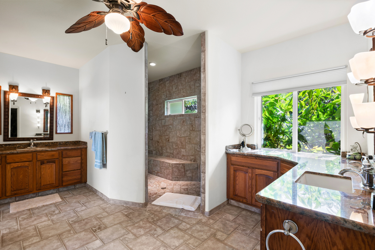 73-4571 Kukuki Street, Unit A Kailua-Kona, HI 96740 - Photo 15 of 30 a very nice looking room with a large window