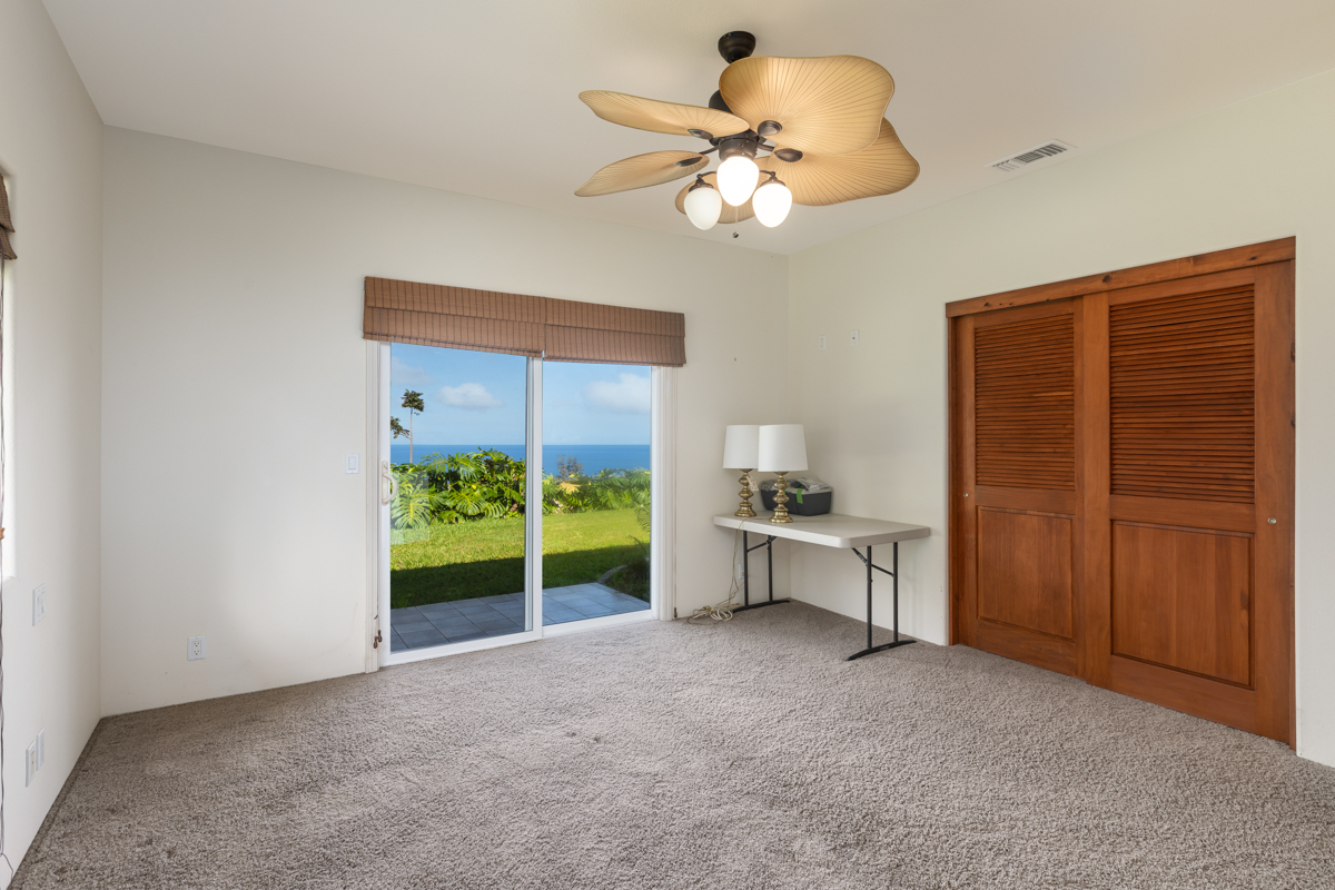 73-4571 Kukuki Street, Unit A Kailua-Kona, HI 96740 - Photo 17 of 30 a view of workspace with furniture and a window