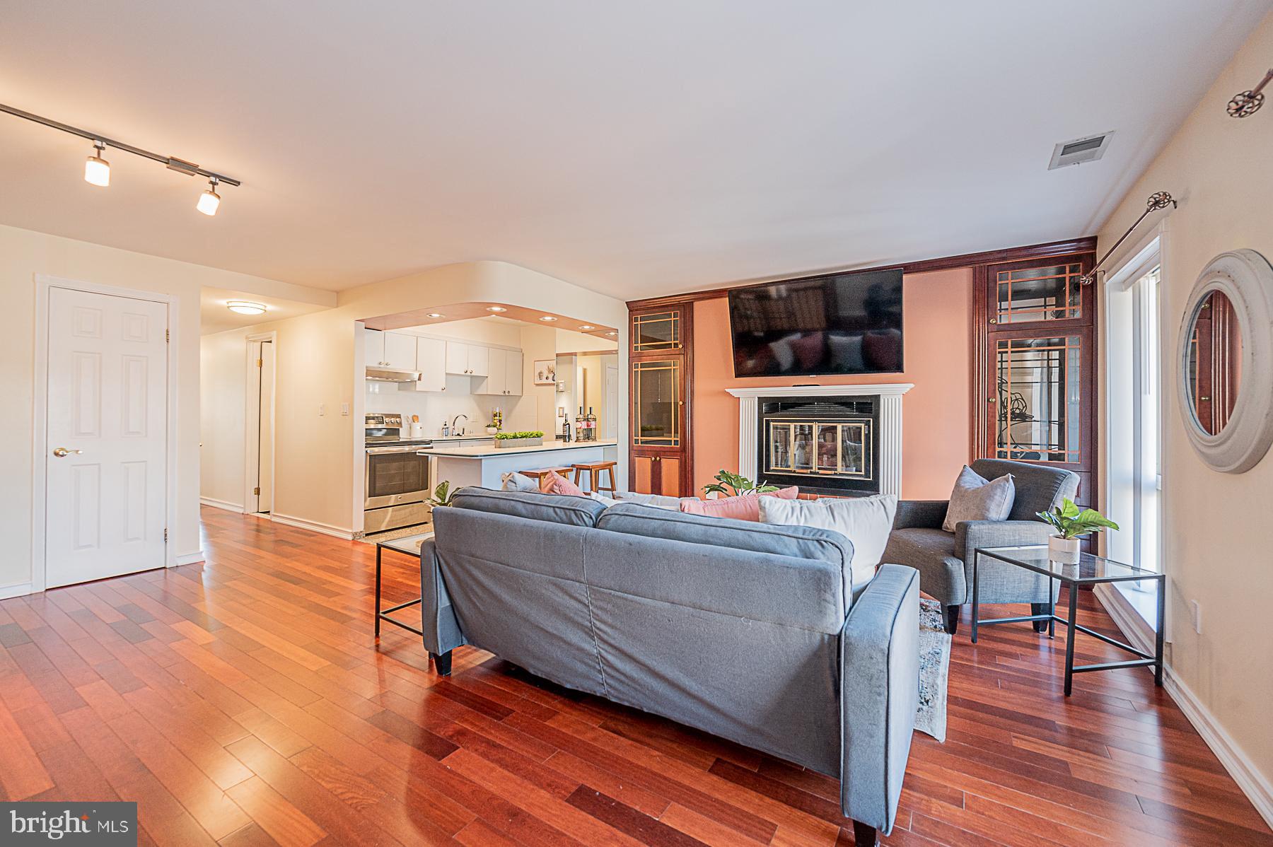 117 West Conway Street, Unit R60 Baltimore, MD 21201 - Photo 16 of 37