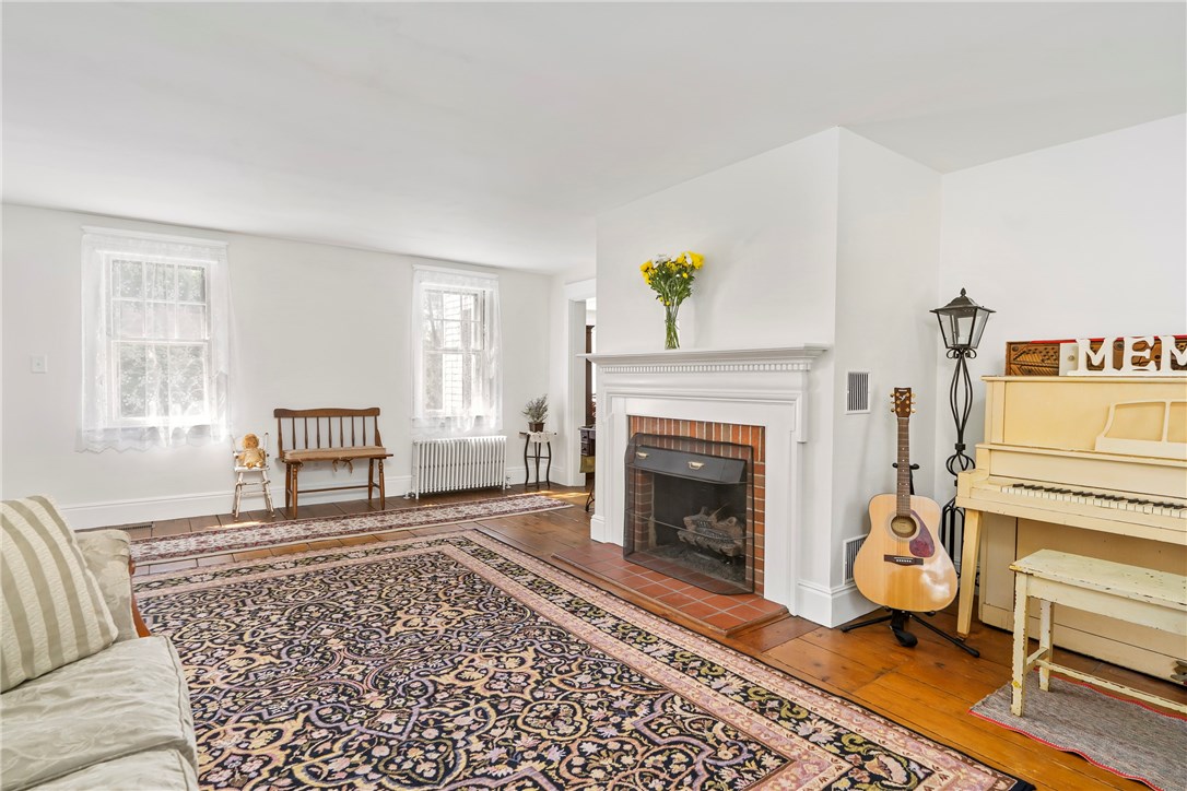 33 Old Spring Road Cranston, RI 02920 - Photo 23 of 38 Gallery Image 23