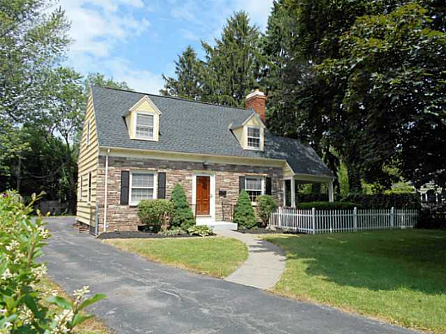 Exterior Front Welcome to 1105 S Winton Road