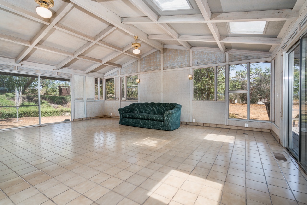 18810 Highland Valley Road Ramona, CA 92065 - Photo 14 of 25 Gallery Image 14
