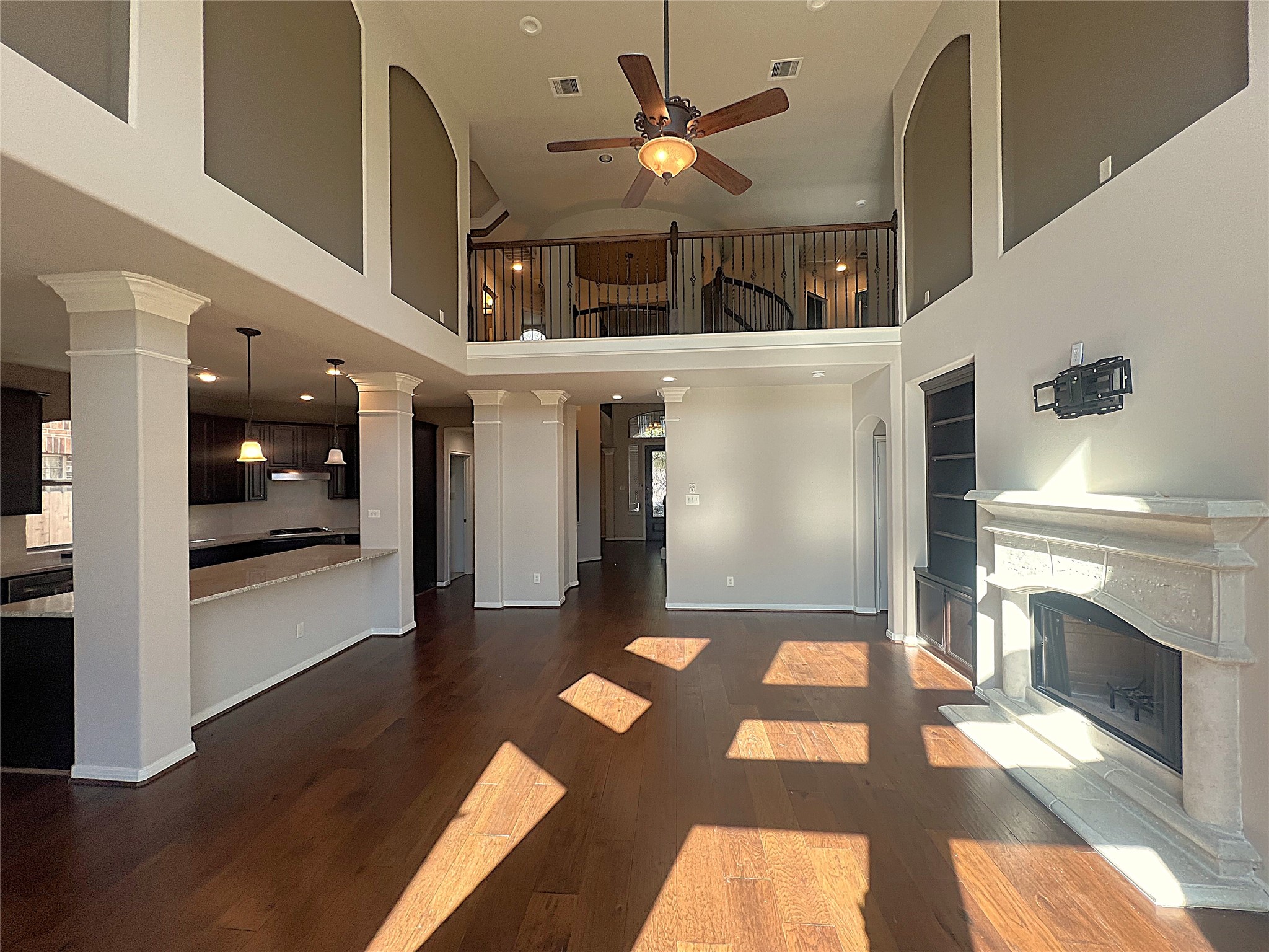 12434 Fossil Point Lane Humble, TX 77346 - Photo 5 of 50