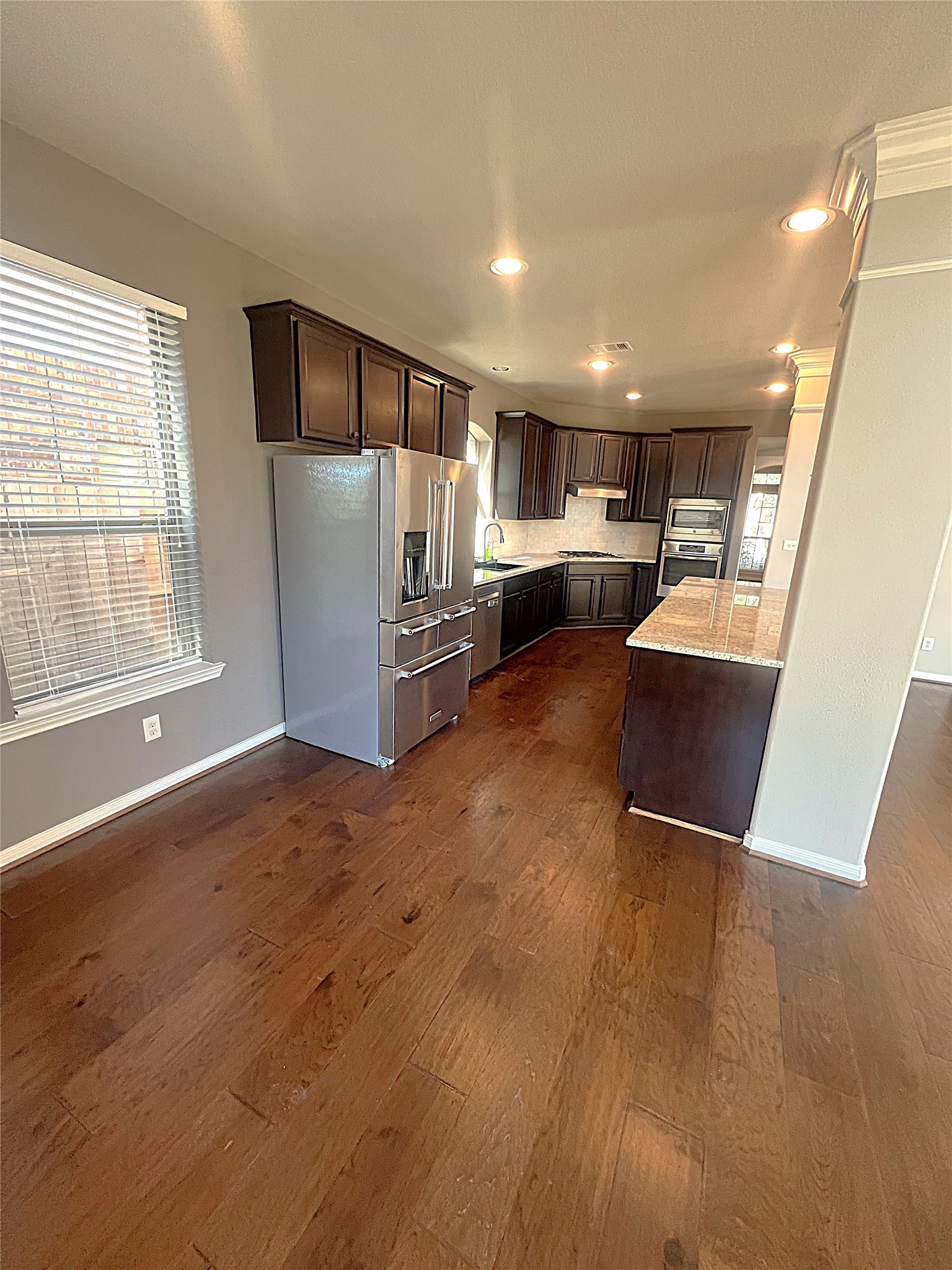 12434 Fossil Point Lane Humble, TX 77346 - Photo 7 of 50