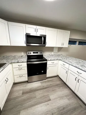 $1,700 | 530 Chestnut Street, Unit 4, Manchester, NH 03101