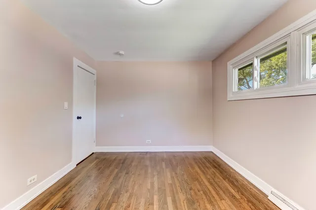 $2,100 | 2859 Stafford Drive, Markham, IL 60428