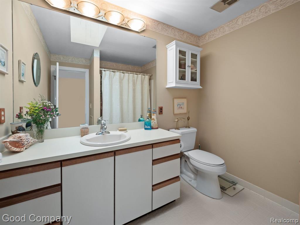 635 Ten Point Drive Rochester Hills, MI 48309 - Photo 23 of 30