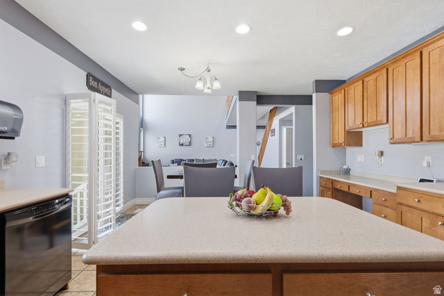 13626 Bluewing Way Riverton, UT 84096 - Photo 21 of 73