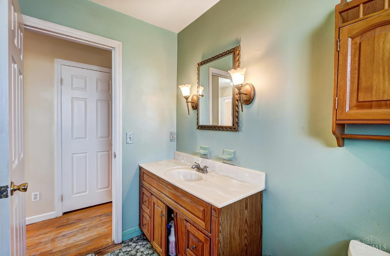 4308 Turf Lane Cincinnati, OH 45211 - Photo 30 of 46