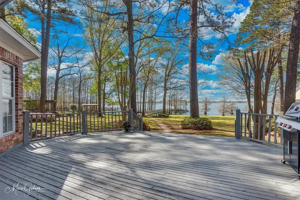 $709,000 | 6521 North Lakeshore Drive, Shreveport, LA 71107