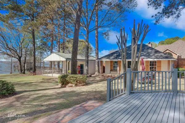 $709,000 | 6521 North Lakeshore Drive, Shreveport, LA 71107