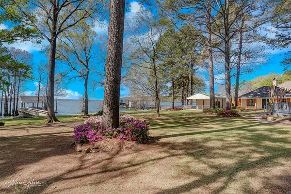 $709,000 | 6521 North Lakeshore Drive, Shreveport, LA 71107