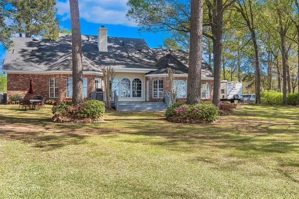 $709,000 | 6521 North Lakeshore Drive, Shreveport, LA 71107