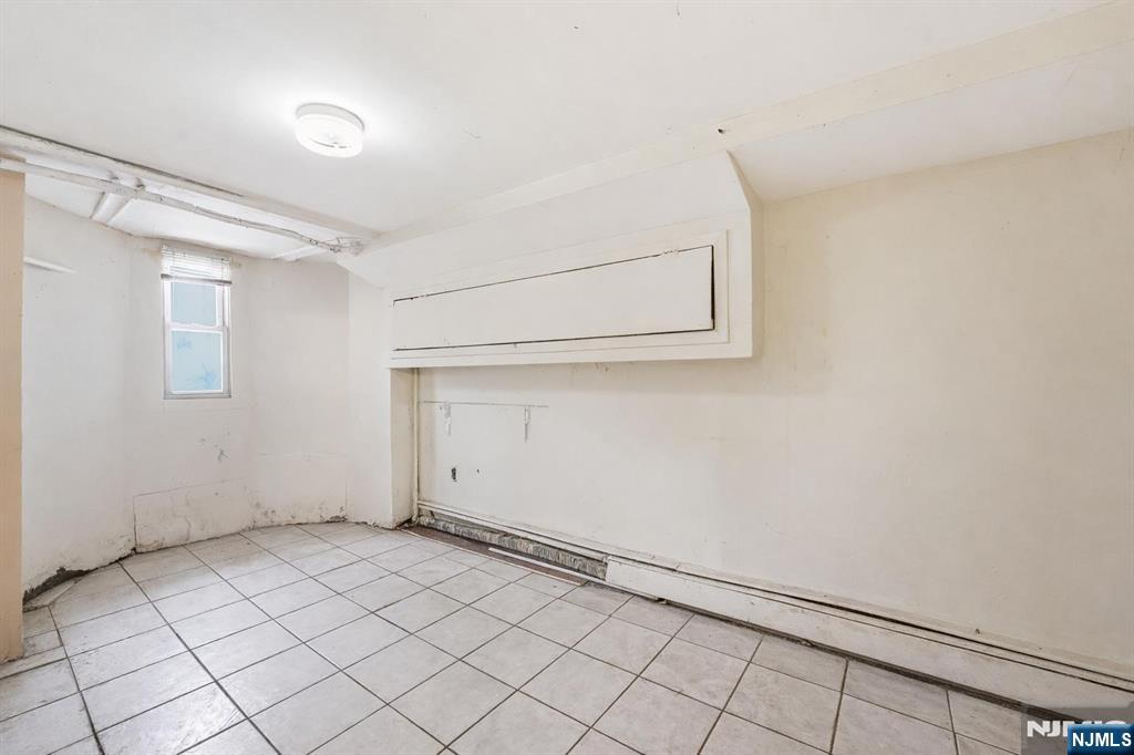 509 Monastery Place Union City, NJ 07087 - Photo 38 of 49