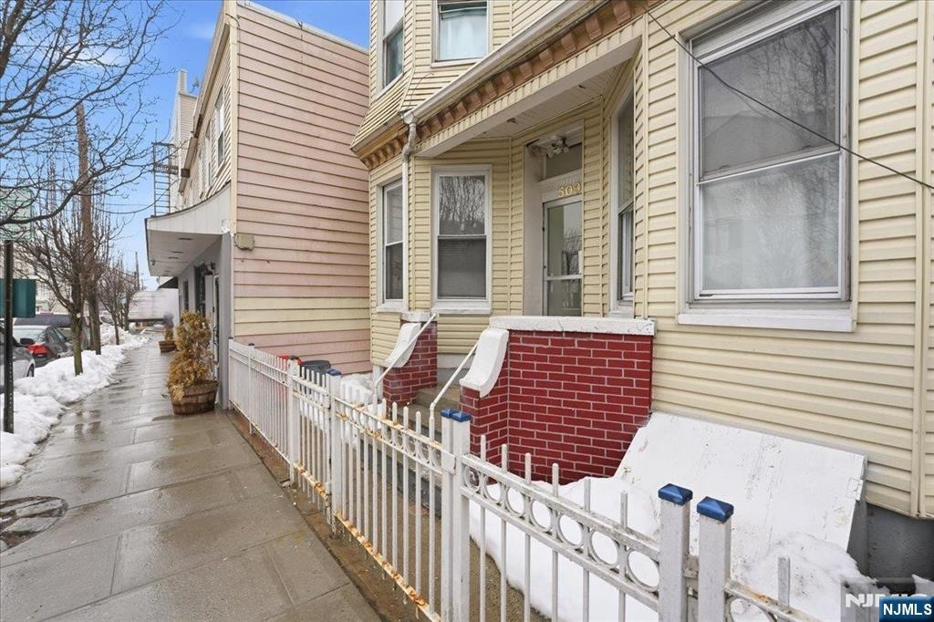 509 Monastery Place Union City, NJ 07087 - Photo 42 of 49