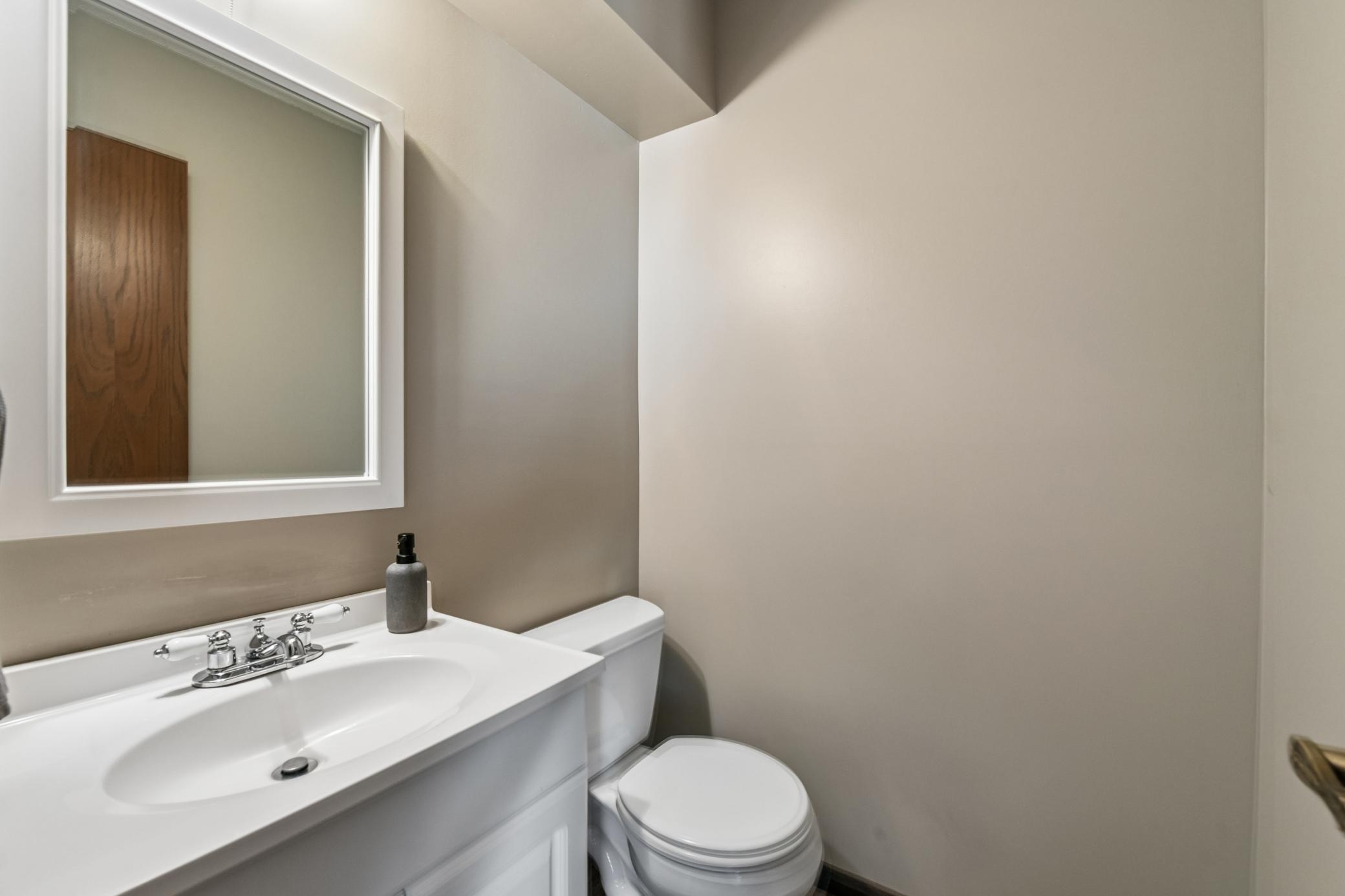 11432 Minnetonka Mills Road Minnetonka, MN 55305 - Photo 16 of 33