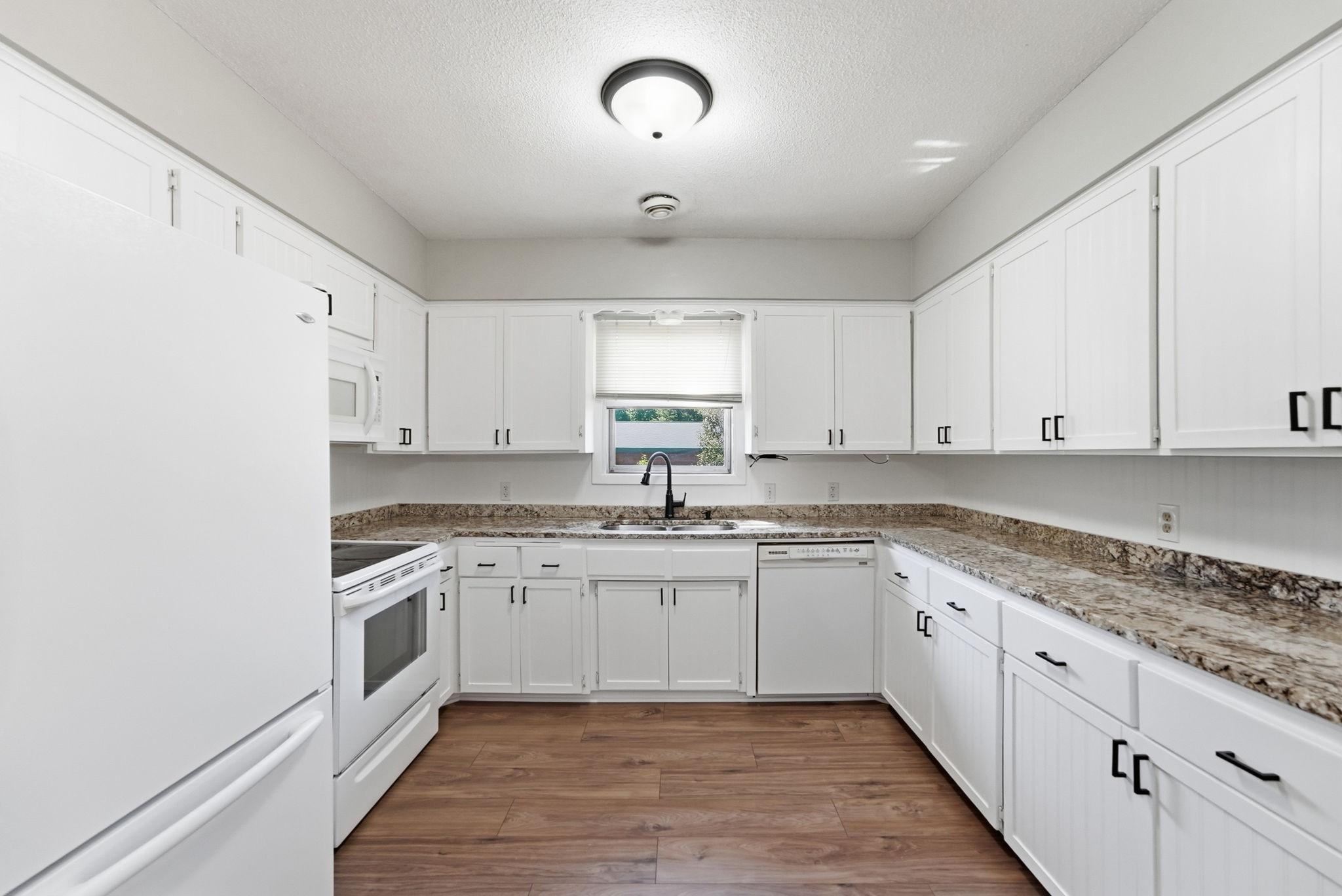 1785 Oak Road St. Cloud, MN 56303 - Photo 9 of 38 Gallery Image 9