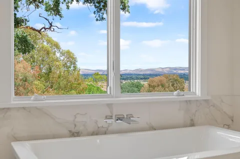 $6,799,000 | 5 Winding Oaks Drive, Pleasanton, CA 94566