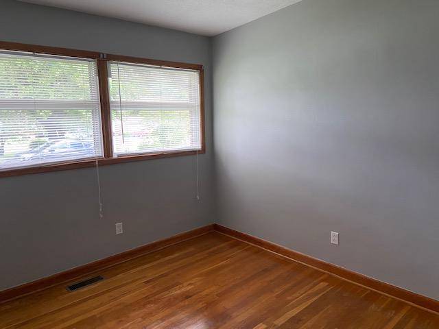 403 Redwood Road Bristol, TN 37620 - Photo 11 of 15 11