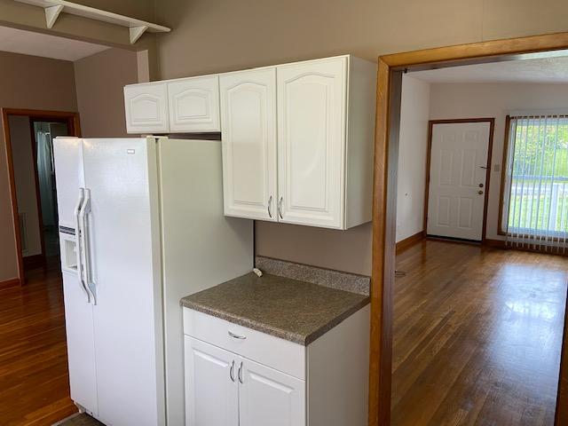 403 Redwood Road Bristol, TN 37620 - Photo 8 of 15 8