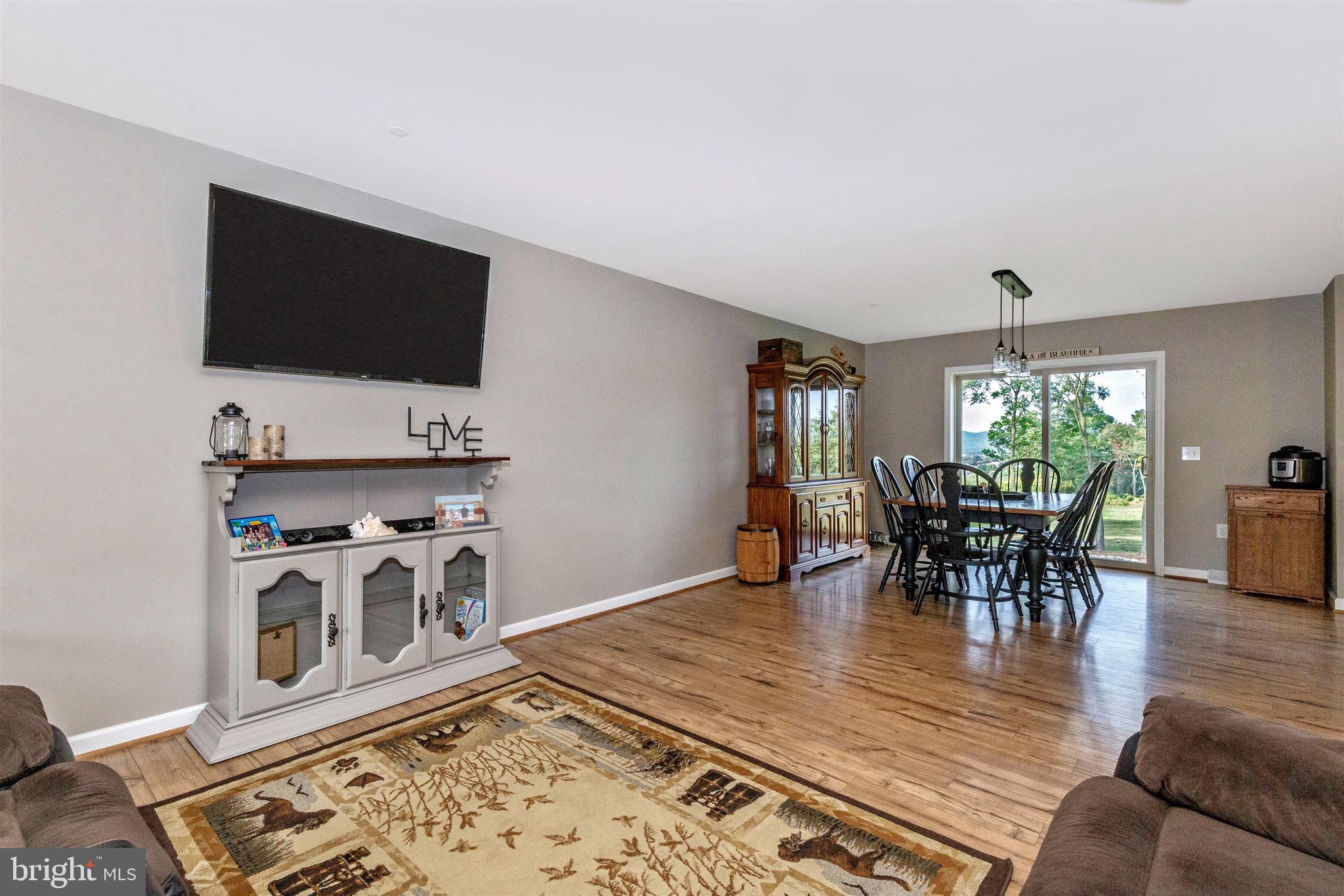 14450 Edgemont Road Smithsburg, MD 21783 - Photo 7 of 55 Gallery Image 7