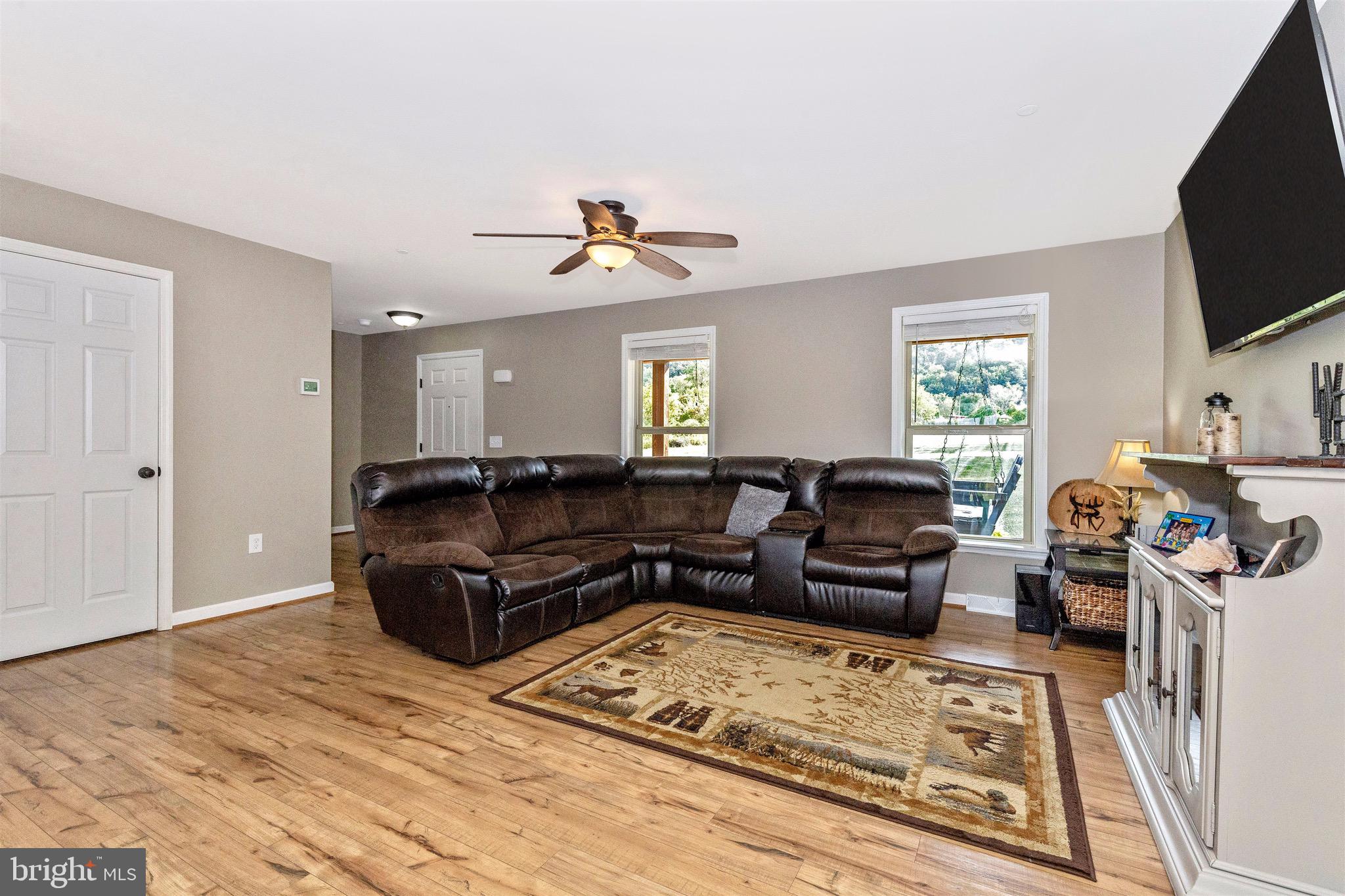 14450 Edgemont Road Smithsburg, MD 21783 - Photo 9 of 55 Gallery Image 9