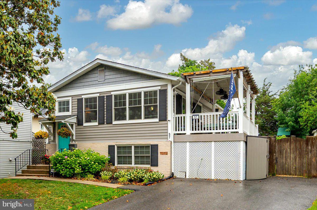 57 Spa Road Annapolis, MD 21401 - Photo 1 of 39 a front view of house with yard