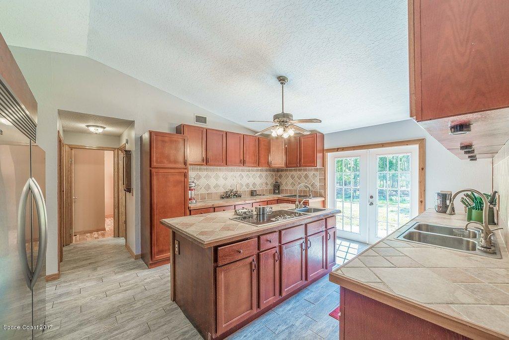 991 Wild Pine Road Mims, FL 32754 - Photo 15 of 51 JCP_0351-HDR