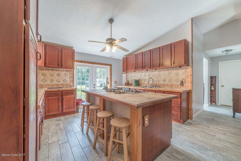 991 Wild Pine Road Mims, FL 32754 - Photo 17 of 51 JCP_0387-HDR