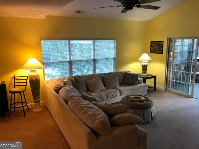 $325,000 | 92 Glen Eagle Court, Unit B301, Clayton, GA 30525