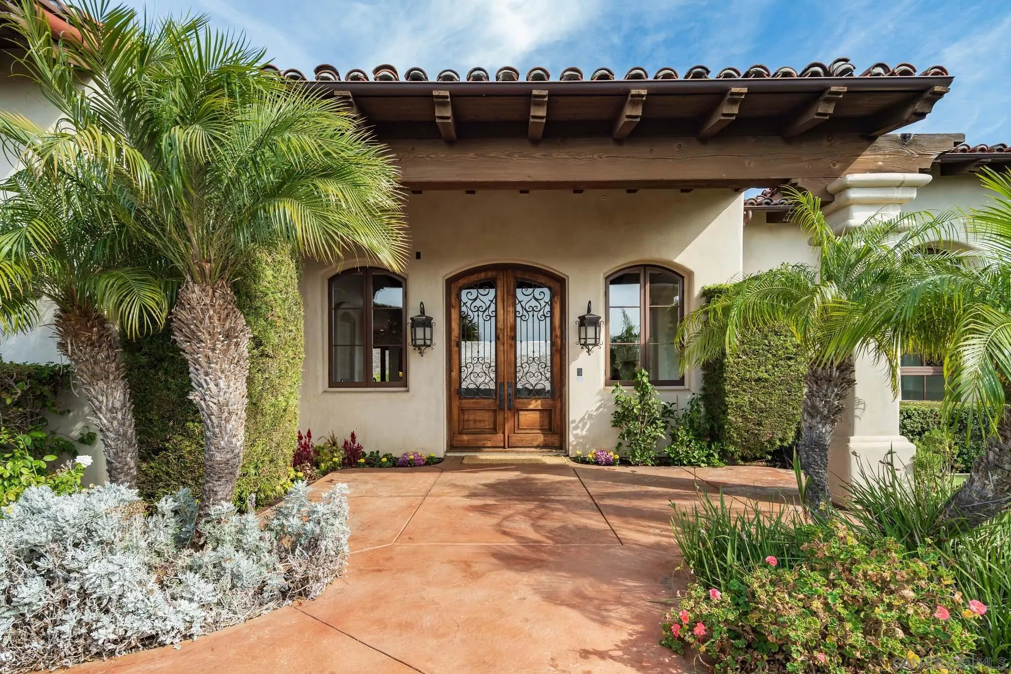 16531 Zumaque Street Rancho Santa Fe, CA 92067 - Photo 3 of 48 Gallery Image 3