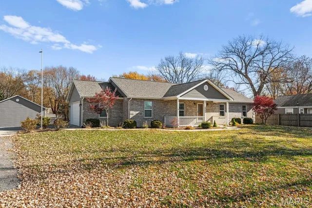 $479,900 | 2060 Decker Road, Maryville, IL 62062