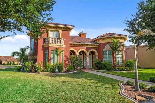 a front view of house with yard
