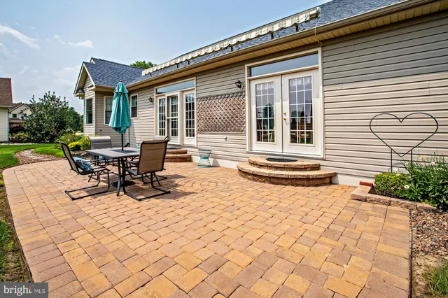 a view of a house with sitting area