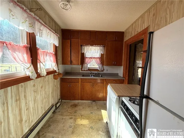 $79,900 | 10353 Highway 62, Persia, NY 14070