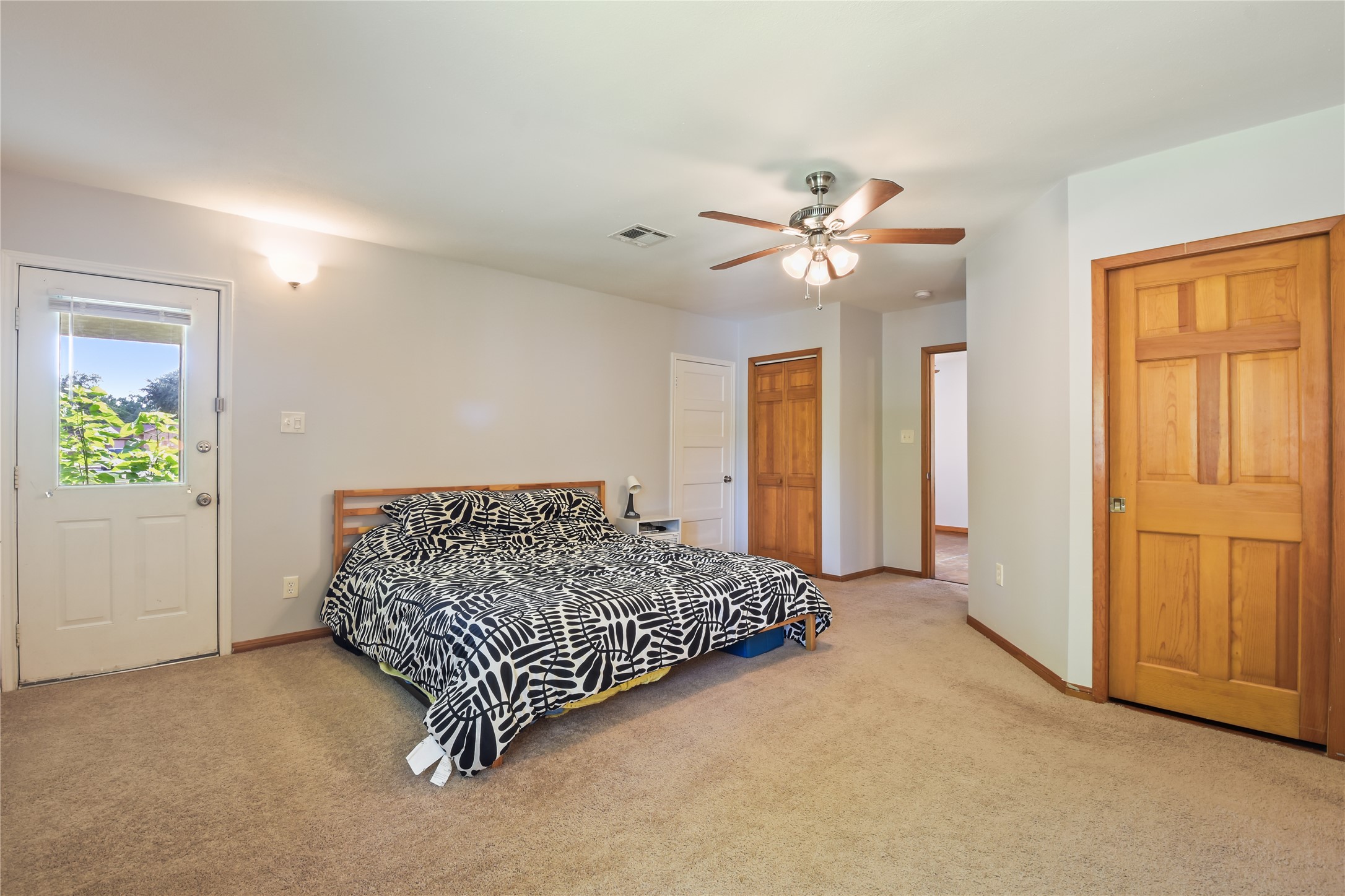 528 Old McDade Road Elgin, TX 78621 - Photo 19 of 40