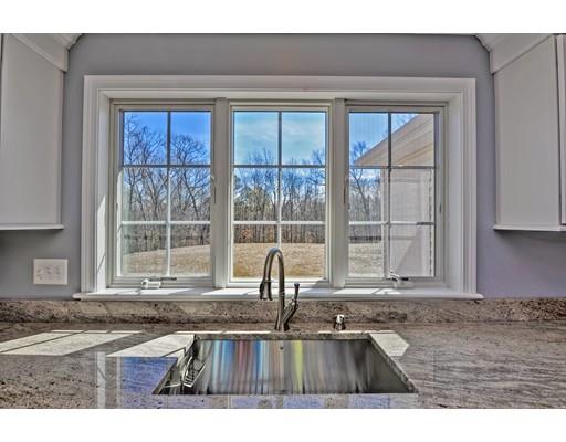 34 Revere Road Woburn, MA 01801 - Photo 5 of 26 Gallery Image 5