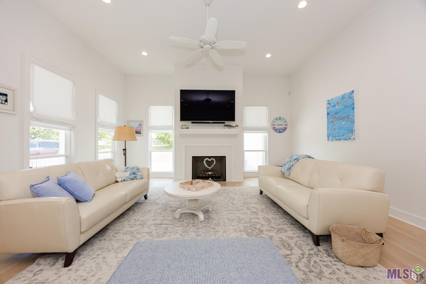 13534 Mary Edith Place Baton Rouge, LA 70809 - Photo 3 of 36 Gallery Image 3