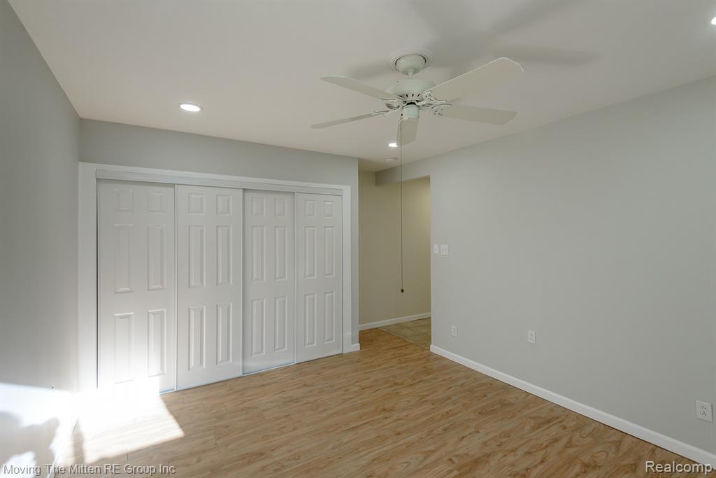 19126 Savage Road Belleville, MI 48111 - Photo 16 of 38