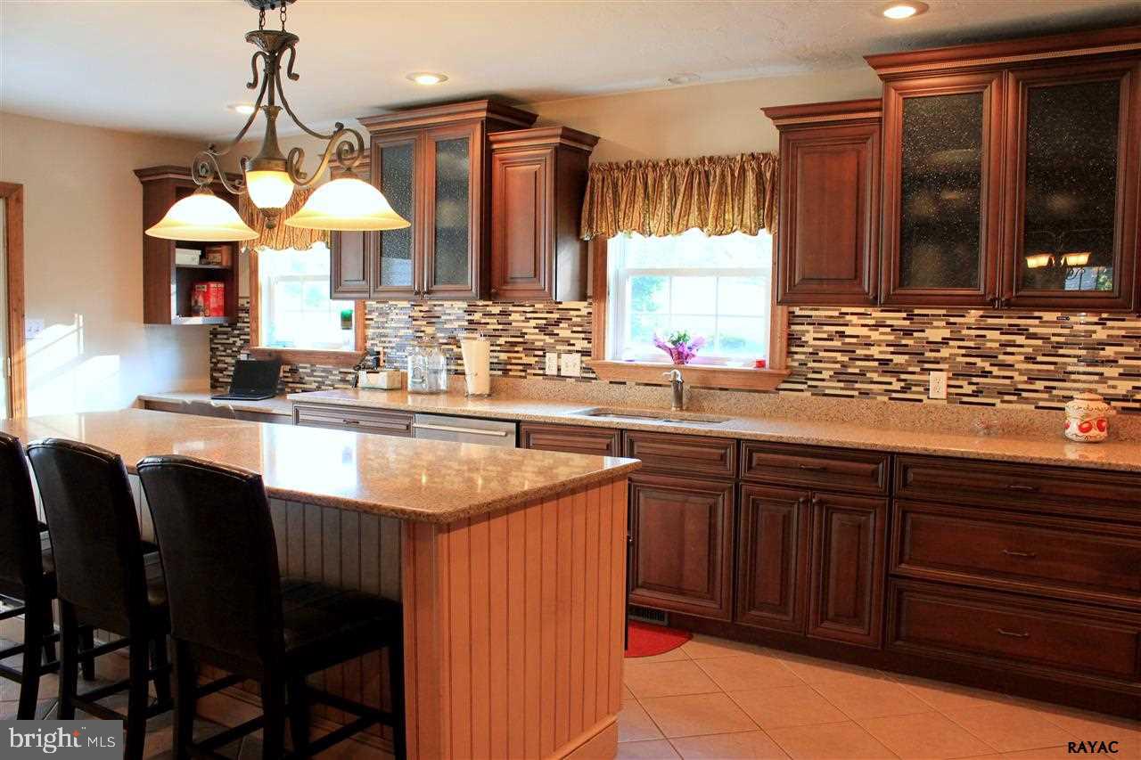 1262 Porters Road Spring Grove, PA 17362 - Photo 9 of 31 Gallery Image 9