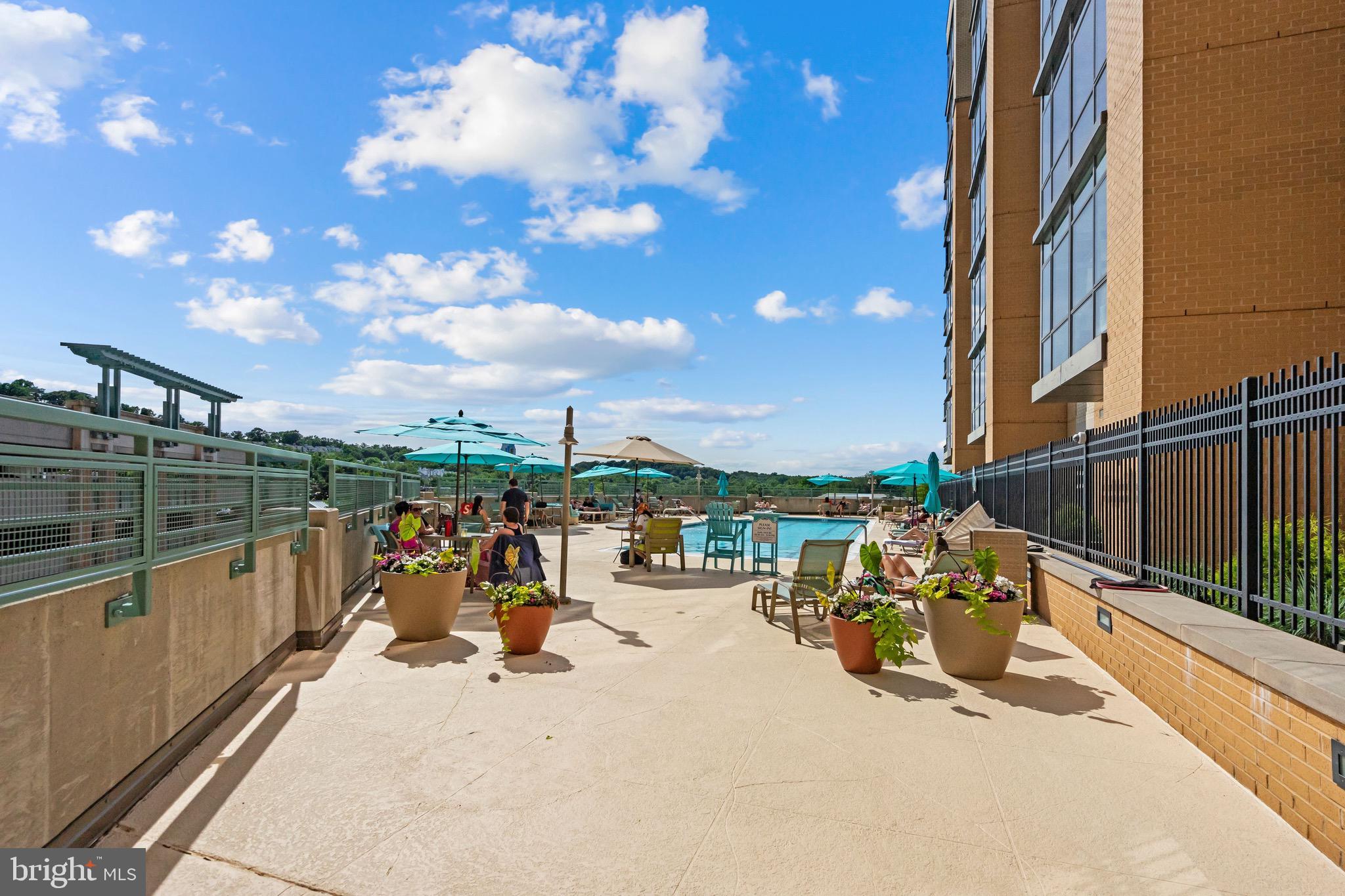 2720 South Arlington Mill Drive, Unit 1102 Arlington, VA 22206 - Photo 28 of 28 a view of a terrace with sitting area