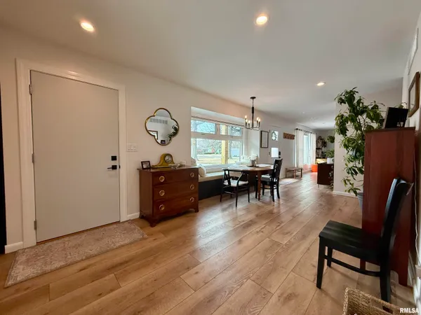 $319,900 | 1695 Jefferson Street, Galesburg, IL 61401