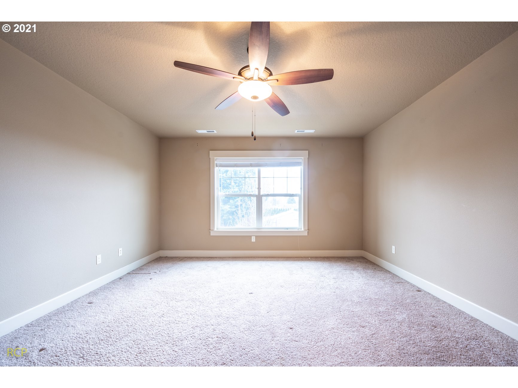 14687 South Thayer Road Oregon City, OR 97045 - Photo 8 of 19 Gallery Image 8