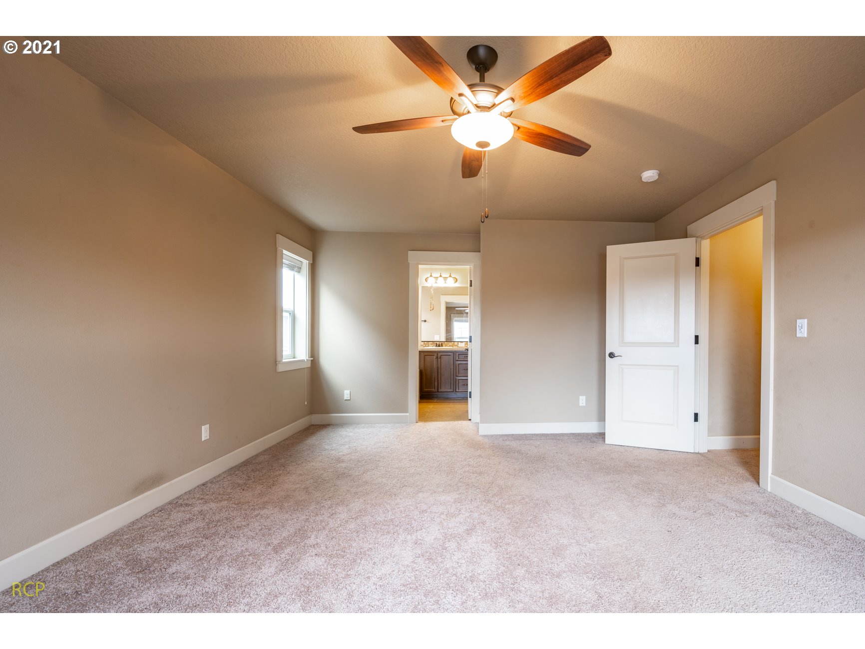 14687 South Thayer Road Oregon City, OR 97045 - Photo 9 of 19 Gallery Image 9